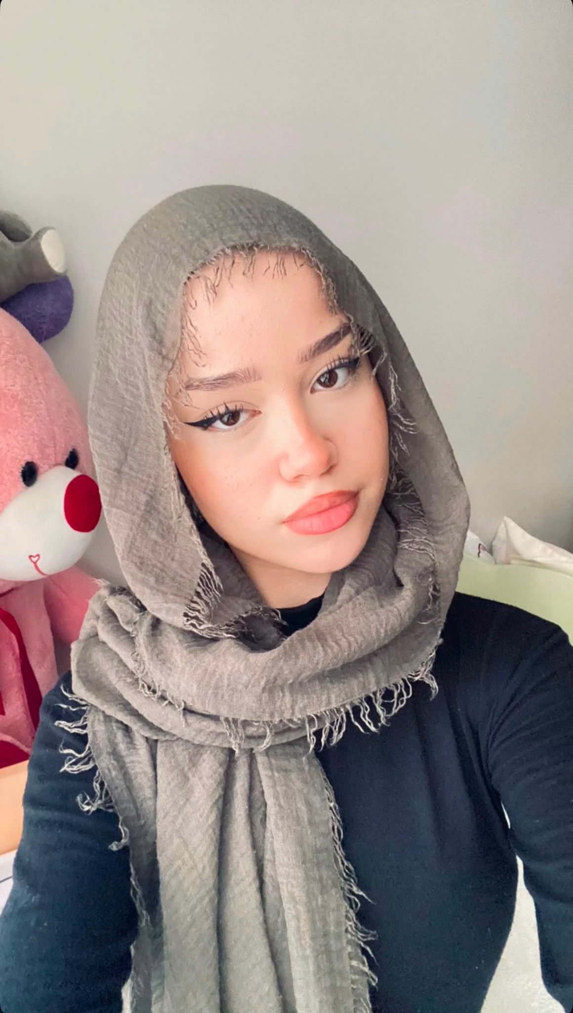 Akyıldız Zeki Bayan Escort Şebnem