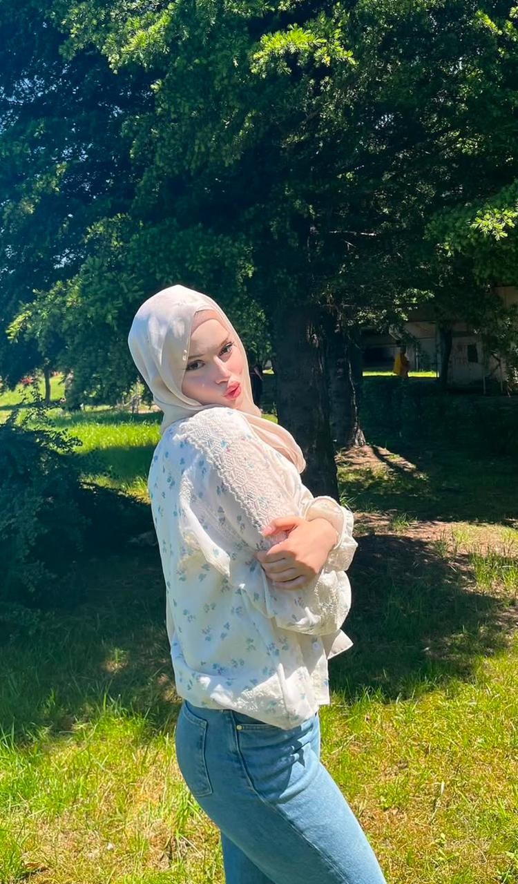 Görümlü Hoş Bayan Escort Bayan Seyhan